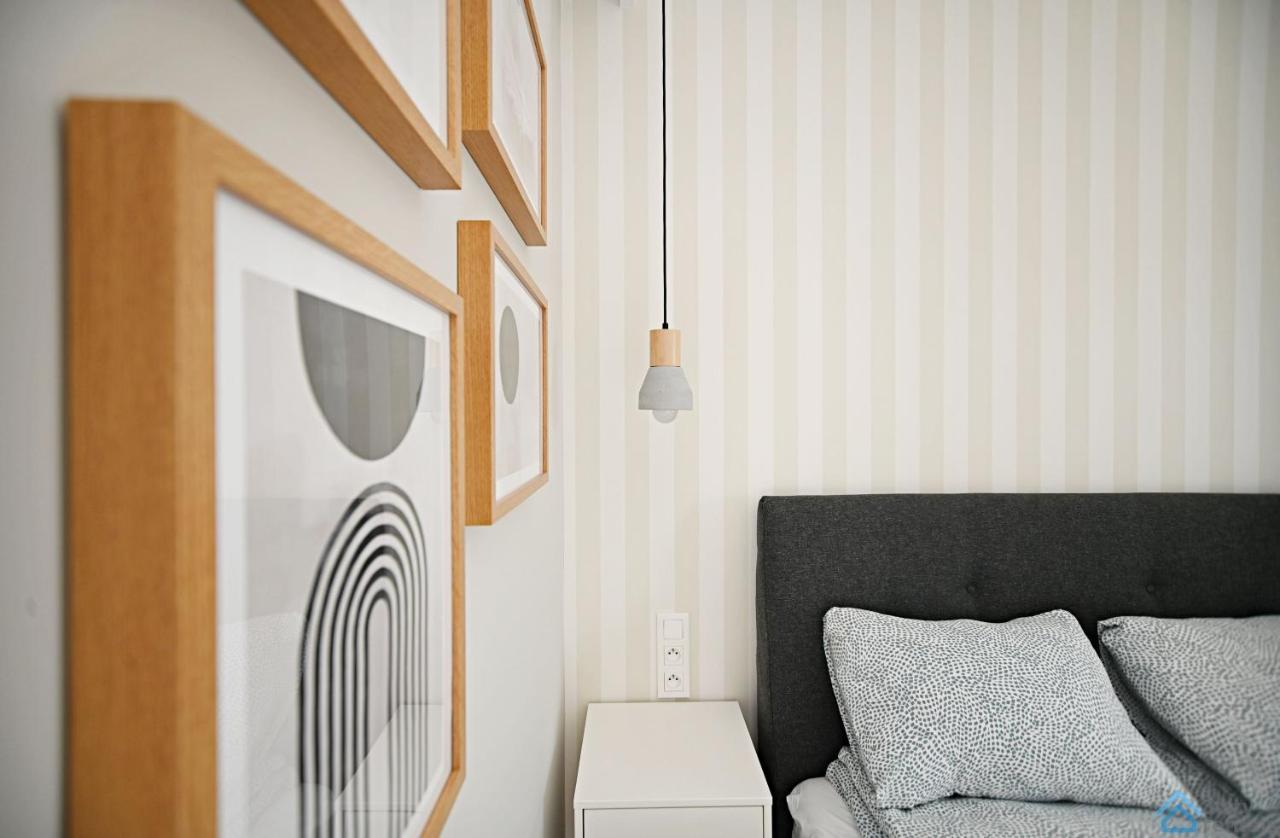 Beige 3City Apartment With Parking In Gdansk By Noclegi Renters Dış mekan fotoğraf