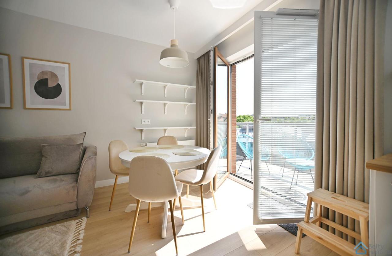 Beige 3City Apartment With Parking In Gdansk By Noclegi Renters Dış mekan fotoğraf