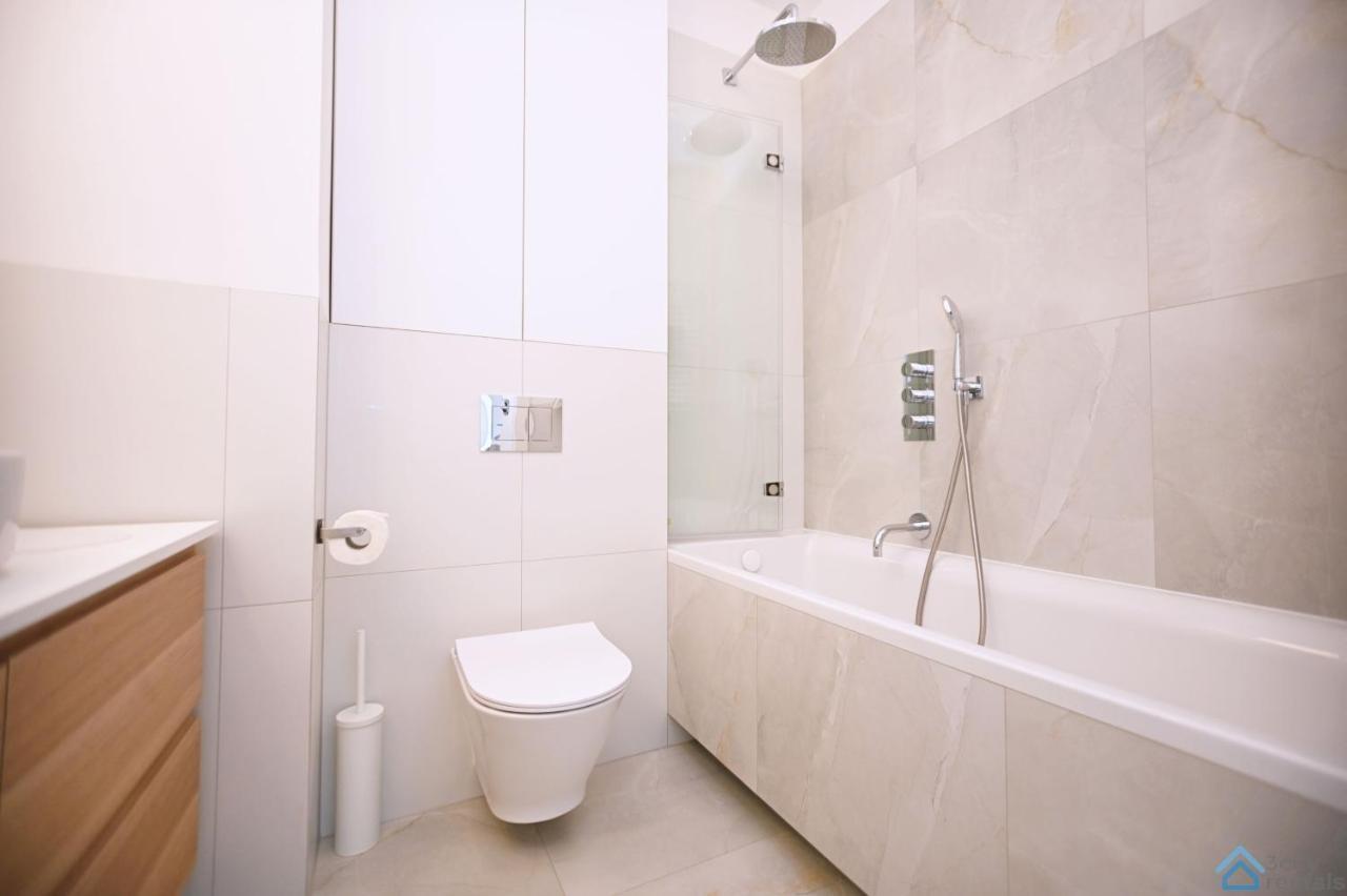 Beige 3City Apartment With Parking In Gdansk By Noclegi Renters Dış mekan fotoğraf
